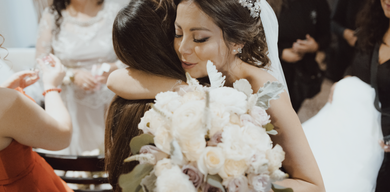 Novia y Karla Moscoso